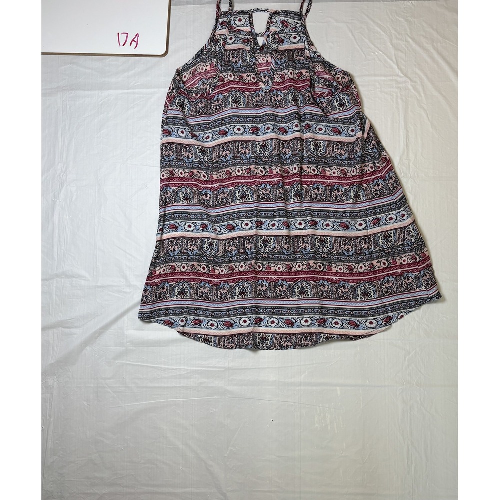Womens Pink Rose sleeveless blouse, size small. Multicolor, keyhole
